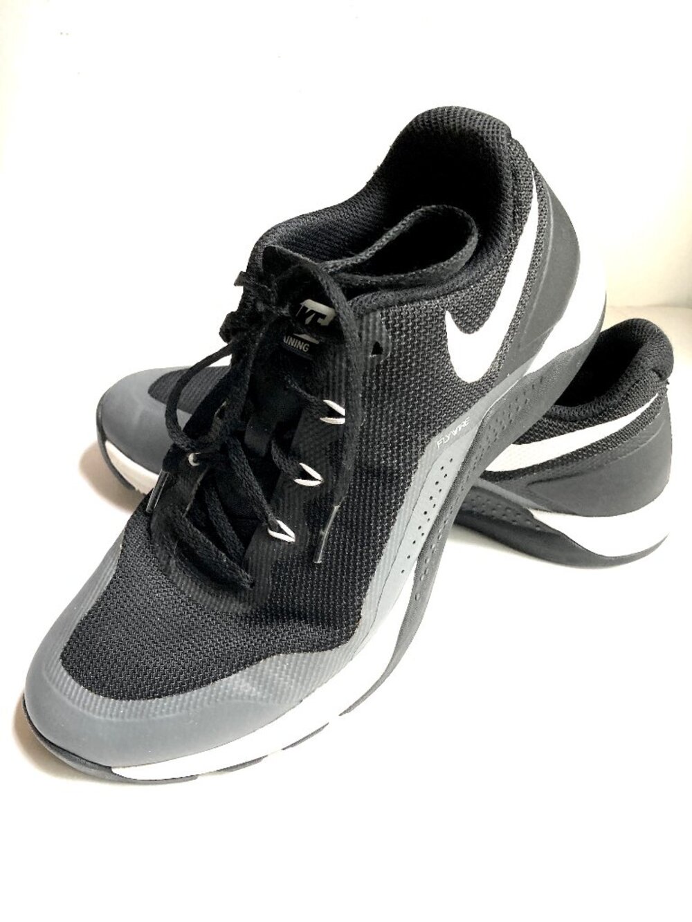 NIKE Women's Flywire Metcon Training Shoes / Sneakers sz 8.5